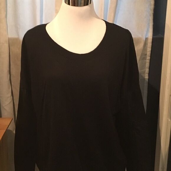 NWT Acrobat sweater with faux black leather sleeves sz m - Picture 2 of 3